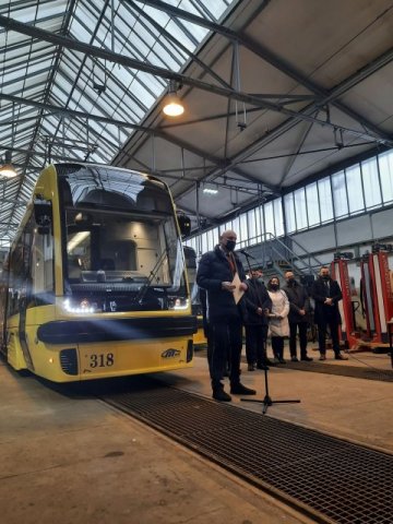 Konferencja prasowa 13.12.2021 - dostawa pierwszego nowego tramwaju